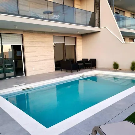 Adriatique Maslenica